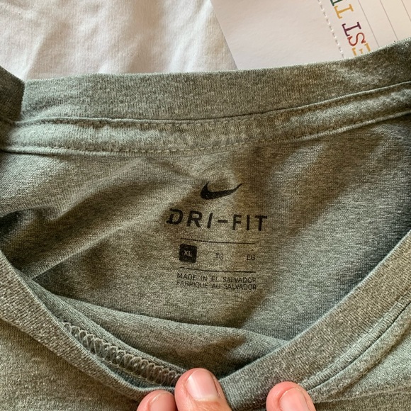 Nike Tee - Picture 2 of 2